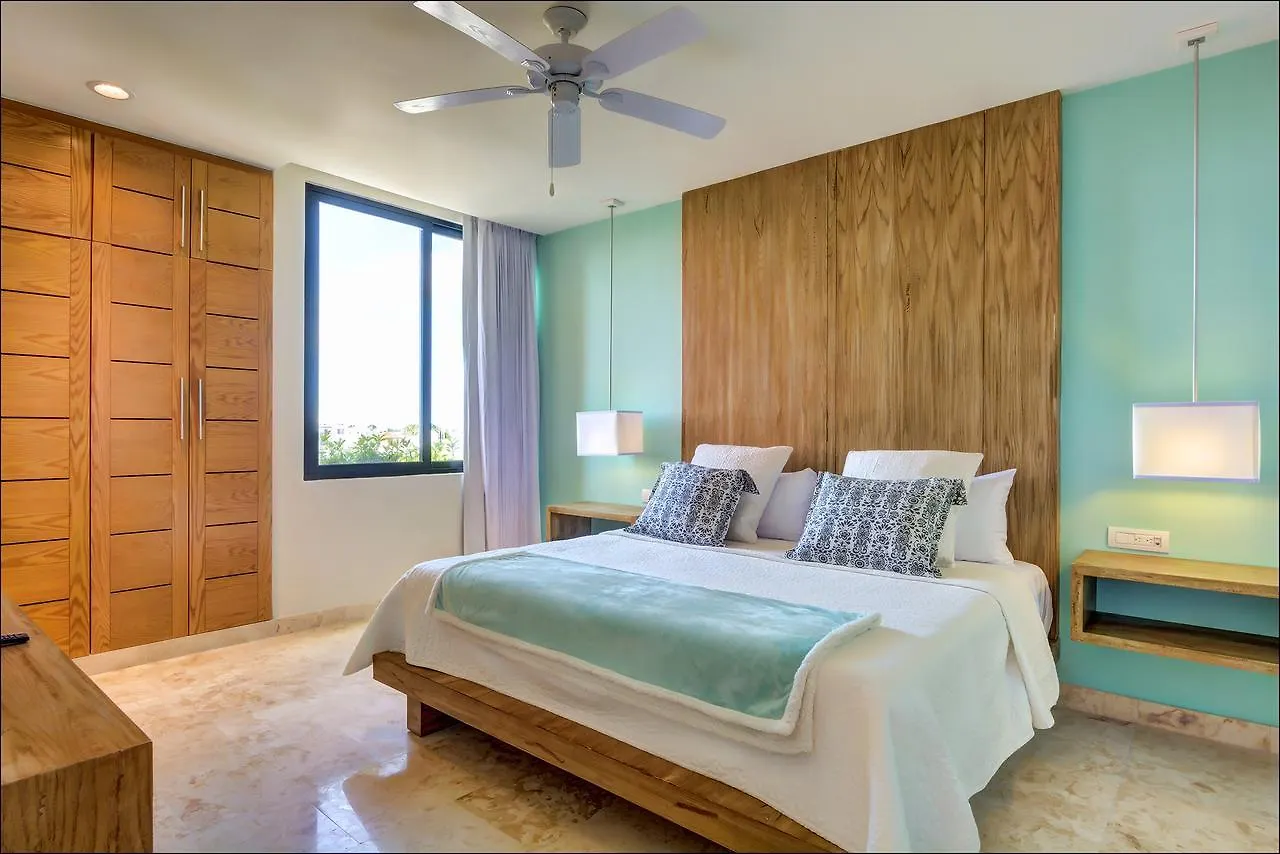 Apartment Anah Suites By Las Flores Vacation Rentals Playa del Carmen