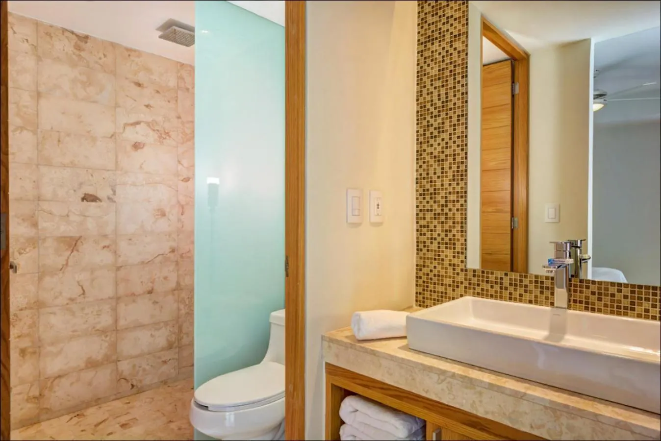 Anah Suites By Las Flores Vacation Rentals Playa del Carmen