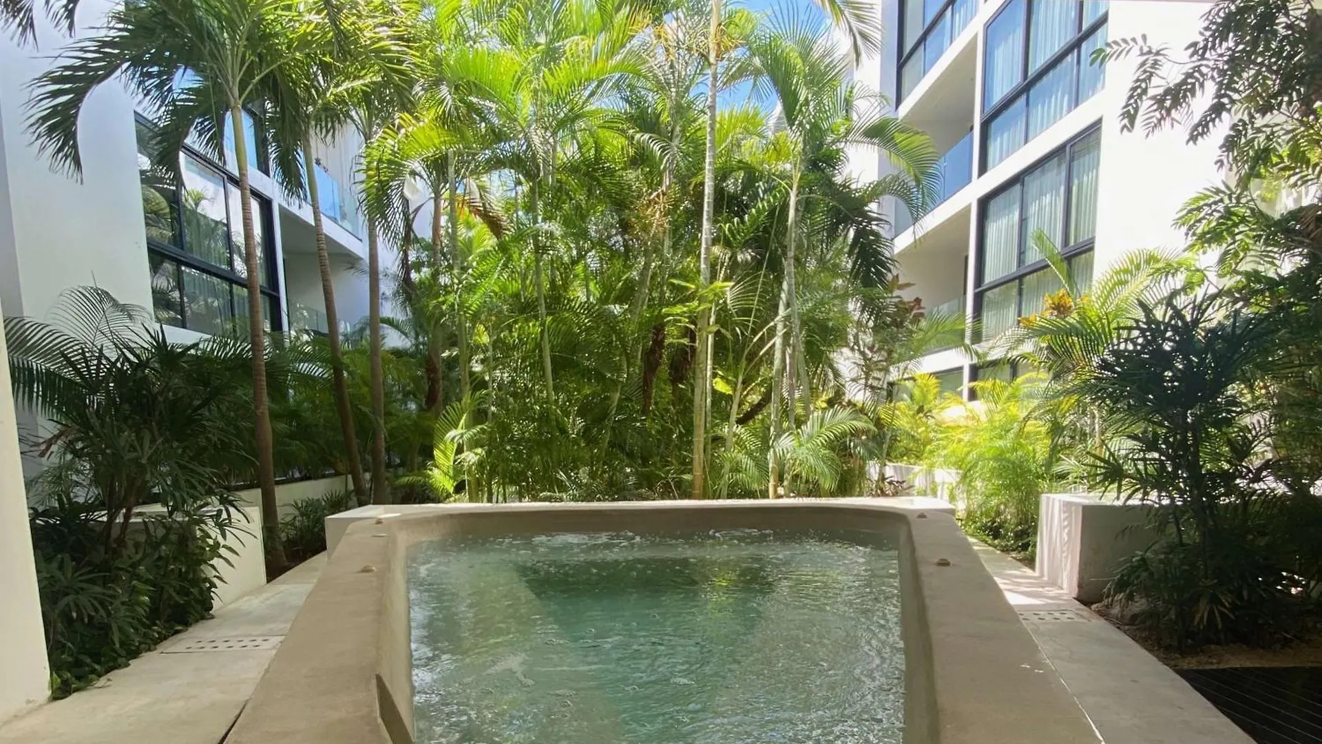 Apartment Anah Suites By Las Flores Vacation Rentals Playa del Carmen Mexiko